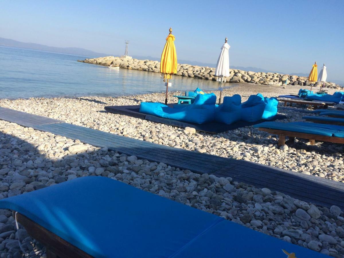 Ferienwohnung Agali 1 Mesonet In Front Of The Sea Akrogiali Exterior foto