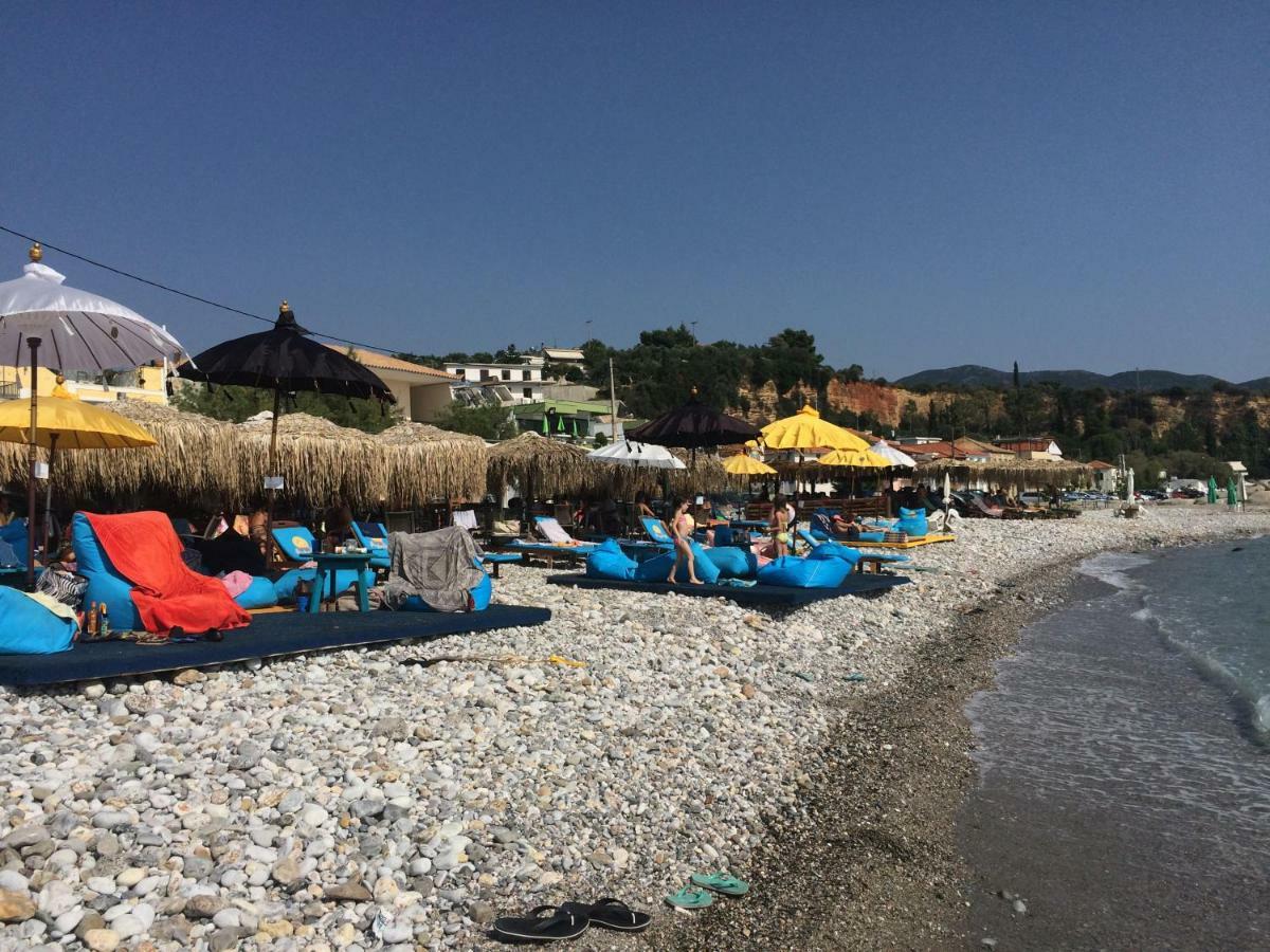 Ferienwohnung Agali 1 Mesonet In Front Of The Sea Akrogiali Exterior foto